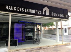 Das "Haus des Erinnerns und für Demokratie" in Mainz in der Flachsmarktstraße, nur wenige Schritte vom Landesmuseum entfernt. - Foto: gik