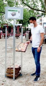 Diese "Hoch-Stapler", also Müllständer für Pizzakartons, wurden vom Entsorgungsbetrieb der Stadt Mainz entwickelt. - Foto: Entsorgungsbetrieb Mainz 