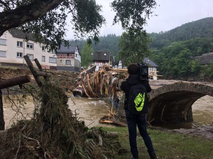 Mainzer Unimedizin schickt Notärzte nach Ahrweiler – Opel stellt kostenlose Fahrzeuge für Flutopfer – Mainz& sammelt Powerbanks