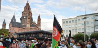 „Mein Herz bricht“: Hunderte protestieren in Mainz gegen Machtübernahme der Taliban in Afghanistan – Mainzer in Kabul angeschossen