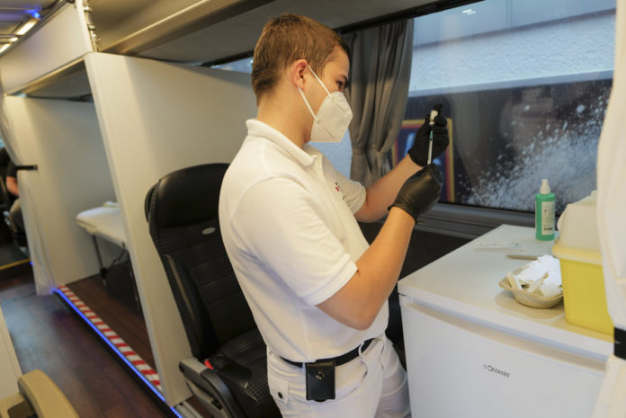 UPDATE — Corona-Impfungen: Boostern schon nach fünf Monaten – Mainzer Impfzentrum soll am 1.12. öffnen