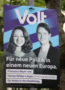 Wahlplakat Volt mit Florian Köhler-Langes. - Foto: Köhler-Langes
