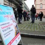 Schlange Impfaktion Fastnacht – Foto Mainzer Fastnacht eG