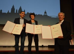 Verleihung der Ehrenbürgerwürde von Mainz an Ugur Sahin, Özlem Türeci und Wolfgang Huber im März 2022. - Foto: gik