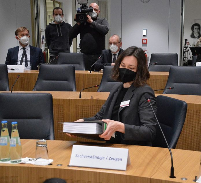 Funkstille, Imagesorgen und Blame Games – Ministerin Spiegel vor dem Ausschuss zur Flutkatastrophe im Ahrtal