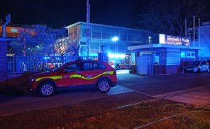 Die Berufsfeuerwehr wurde um Mitternacht zur Gießerei in der Rheinallee gerufen. - Foto: BYC News