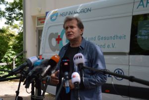 Statement von Gerhard Trabert nach dem Besuch des Bundespräsidenten. - Foto: gik