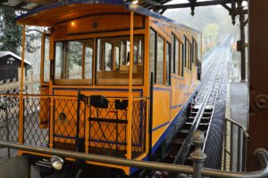 Die Nerobergbahn lädt wieder zur Saisoneröffnung. - Foto: gik