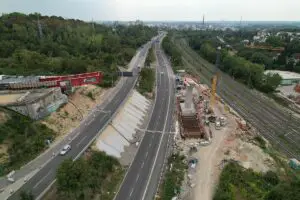 Das Salzbachtal muss mit der Mainzer Straße wieder einmal wegen Brückenbauarbeiten gesperrt werden. - Foto: Autobahn GmbH