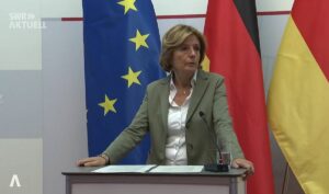 Ministerpräsidentin Malu Dreyer (SPD) am Mittwoch beim Rücktritt von Innenminister Lewentz. - Screenshot: gik