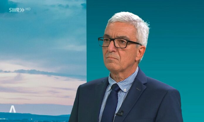 Nach Polizei-Videos: Tritt Lewentz zurück? – Minister weicht Frage aus – Opposition fordert Rücktritt oder Entlassung durch Dreyer