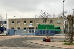 Die Polizeiinspektion 3 im Mainzer Stadtteil Lerchenberg: Wegen Schimmelschadens geschlossen. - Foto: gik