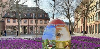 Bunter Ostergruß aus Zagreb: Riesige Ostereier aus kroatischer Partnerstadt erfreuen Mainz