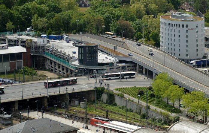 Fahrraddemo am 15. Juni in Mainz auf der Alicenbrücke: Bündnis will eine Fahrspur zur Radspur umwandeln