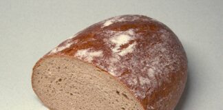 Bußgeldbescheide wegen halber Brote in Bäckereien: Freie Wähler wollen vom Land Urheber wissen