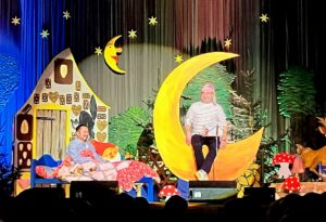 Narren-Sternstunde: Peterchens Mondfahrt mit Peter Gottron und Thomas Becker. - Foto: gik