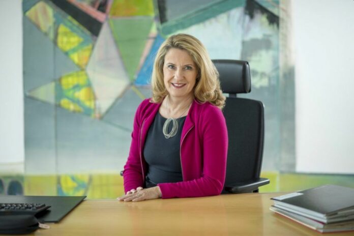 Einfluss auf SWR-Bericht wegen Flutkatastrophe im Ahrtal aus Staatskanzlei in Mainz? – Staatssekretärin Heike Raab unter Druck, Sondersitzung des Landtags