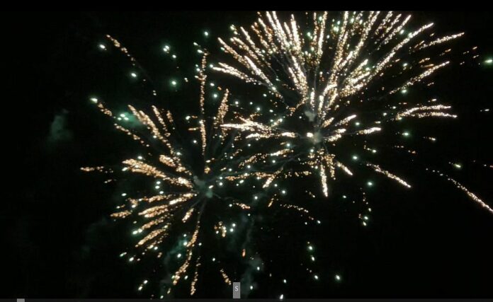 Friedlicher Start in Mainz ins Jahr 2024: Weniger Böllerei, bessere Luft und nur einige Mülltonnenbrände