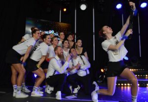 "Dobbelbock" mit ihren Ballett-Mädels von der Füsiliergarde Gonsenheim. - Foto: gik