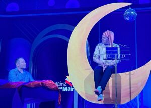 Traumhaft gute P0olitik-Nummer: Peter Gottron und Thomas Becker mit "Peterchens Mondfahrt". - Foto: gik