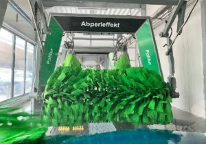 Autowäsche verboten: In Rheinland-Pfalz müssen Waschanlagen sonn- und feiertags geschlossen bleiben. - Foto: gik