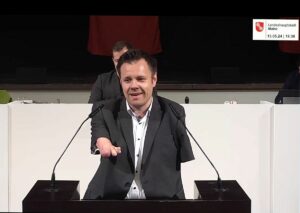 FDP-Fraktionschef David Dietz am Mittwoch im Mainzer Stadtrat. - Screenshot: gik