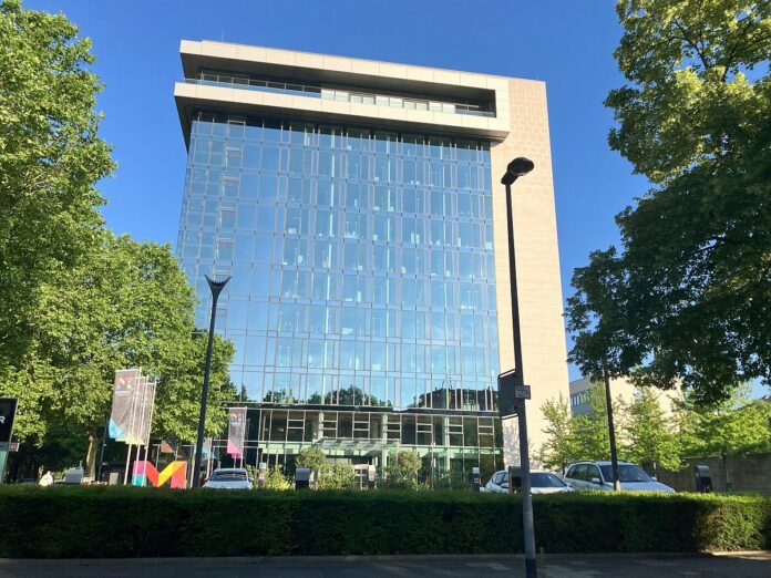 Mainzer Stadtwerke legen Geschäftsbericht 2023 vor: Jahresüberschuss von 38,6 Millionen Euro – Antworten auf Fragen zu Revisions-Affäre verweigert