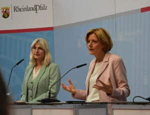 Gab am Mittwoch ihren Rücktritt vom Amt der Ministerpräsidentin zum 10. Juli 2024 bekannt: Malu Dreyer (SPD). - Foto>: gik