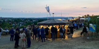 Weinfest im Kirchenstück in Mainz-Hechtsheim: Vier Tage Weingenuss pur mitten in den Weinbergen