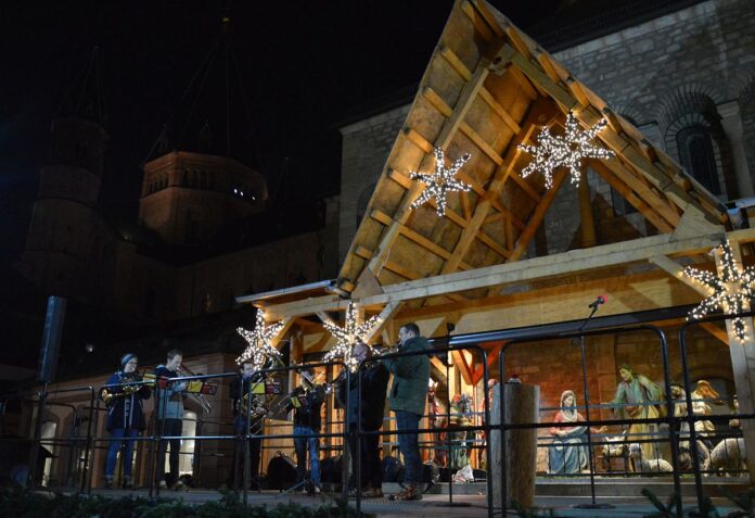 Mainzer Weihnachtsmarkt eröffnet: Sorgen um Sicherheit und Ärger wegen horrender GEMA-Gebühren
