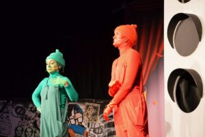 Großartige Polit-Satire mit Ampel-Glosse: Chrissie Grom und Lea Heymann. - Foto: gik