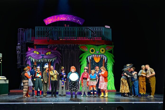 Zauberhafte Narrenreise auf die Mess‘: Bei der Fastnachtsposse des MCV 2025 in Mainz liegen Humor und Liebe in der Luft