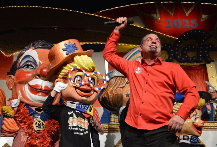 Närrischer Wahlkampf mit viel Schwung: Rechts des Rheins beim KCK schlägt das Mainzer Fastnachtsherz
