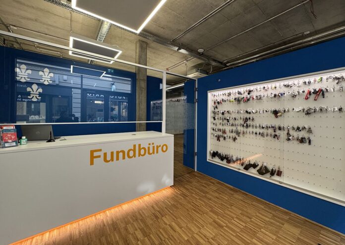 Neues Fundbüro in Wiesbaden in der Ellenbogenstraße: 1.600 Fundgegenstände im Lager – Online Verlustanzeige aufgeben