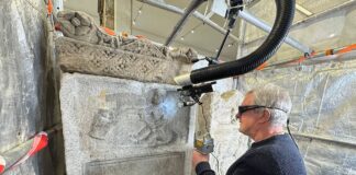 Zwei Grabsteine für Tochter der Telesphoris: Rätselhafte Grabsteine aus dem römischen Mainz werden im Landesmuseum restauriert