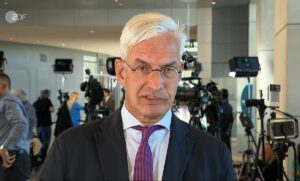 Der CDU-Politiker Mathias Middelberg am Dienstag im Fernsehinterview. - Screenshot: gik