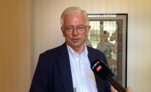 Der frühere hessische Ministerpräsident Roland Koch (CDU) im Interview mit RTL und Mainz&. - Foto: gik