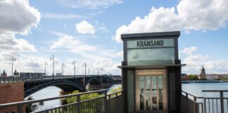 Aufzug am „Kransand“ in Mainz-Kastel kaputt: Vandalismus – Verbindung Bushaltestelle-Rheinufer fällt für Monate aus