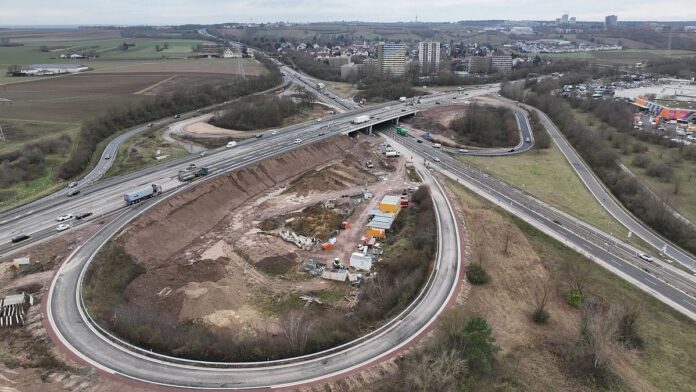 Baustelle Autobahnkreuz Mainz-Süd beendet – Geänderte Verkehrsführung sorgt für Stau und gefährliche Situationen