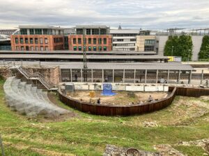 Das römische Bühnentheater in Mainz wird nach 2000 Jahren wieder Schauplatz für Schauspiel. - Foto: gik