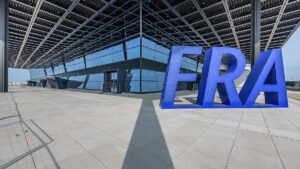 Eingangsbereich des neuen Terminal 3 am Frankfurter Flughafen. - Foto: Fraport