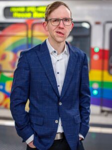 Marcel Friedrich: "Mein Anders Sein ist meine Superkraft, mein schiefes Gesicht ein Wiedererkennungsmarkmal." - Foto: Friederich 