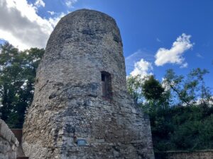 Der Drususstein auf der Mainzer Zitadelle: Ehrengrabmal oder Siegesdenkmal? - Foto: gik