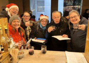 Die Mainz&-Jury bei der Verkostungsarbeit. - Foto: gik