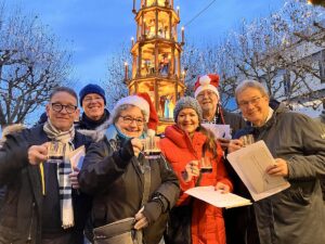 Der große Mainz&-Glühweintest 2025 mit der Jury. - Foto: Mainz&