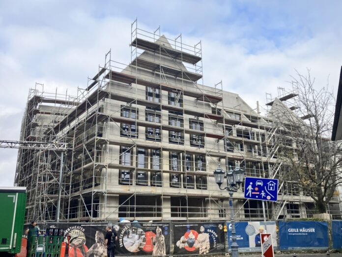 Zukunft der Fuststraße in Mainz: Anna-Seghers-Bibliothek zieht an den Gutenbergplatz – Moderne Mediathek geplant