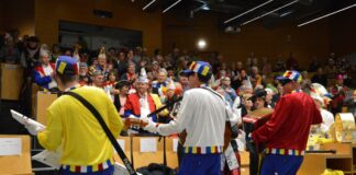Nachts im Hörsaal in Mainz: „Man tauscht den Kittel gegen die Kapp“ – Die Närrische Nachtvorlesung bringt das Lachen zur Medizin