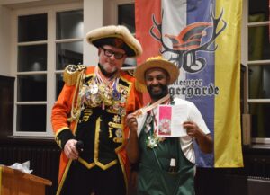 Verleihung des "Meenzer Hirschen" an den Gonsenheimer Ortsvorsteher Josef Aron. - Foto: gik