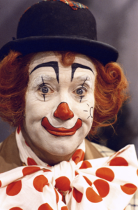 Ein berühmter Vertreter des "Dummen August" war Pippo, der Clown, dargestellt von Cor Witschge 1973. - Foto: https://wiki.beeldengeluid.nl/index.php/Gebruiker:Bvspall