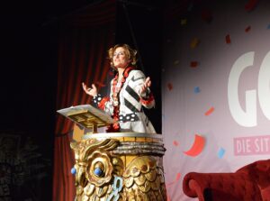 Kerstin Blitz liefert ein tollen Politik-Rückblick ab. - Foto: gik